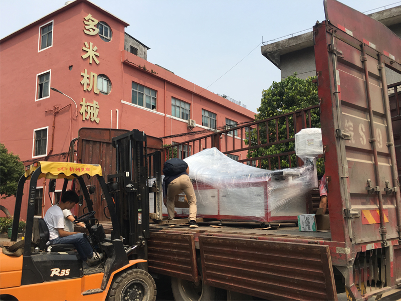 家具方管熱熔機床,專車發(fā)往山海